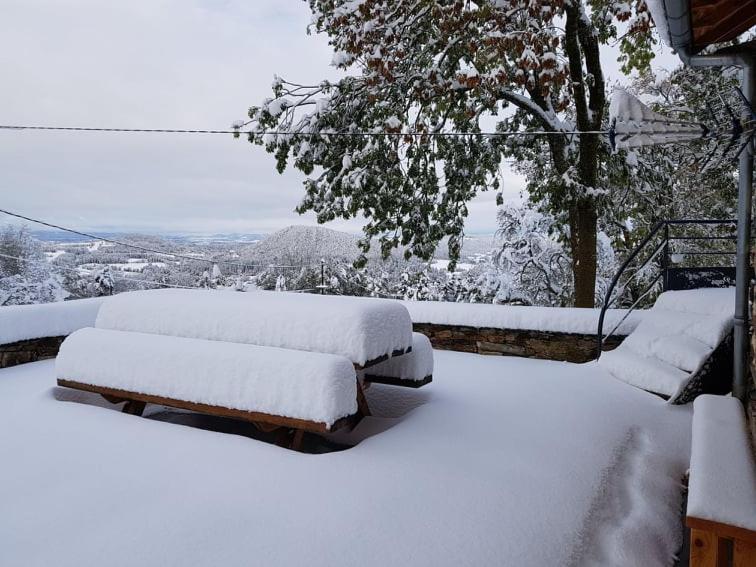Chambre D'Hotes Aux Pays Des Sucs Saint-Hostien Esterno foto